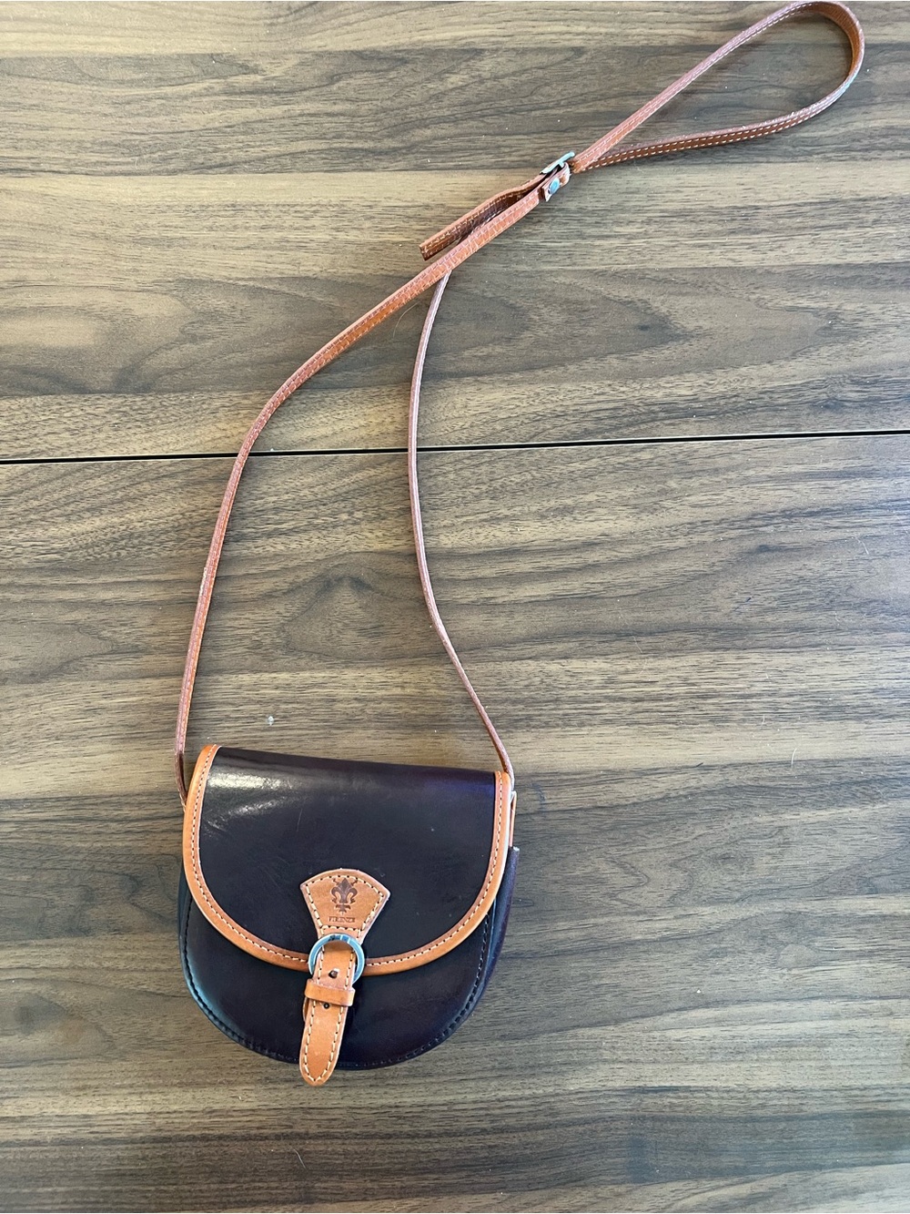 Women’s Brown Leather Crossbody Bag with Tan Trim